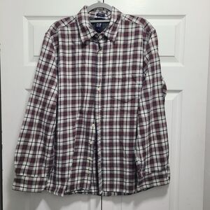 GAP Men's Casual Plaid Shirt - Red, Black, and White